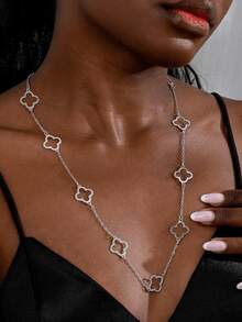 1 pieza Collar de suéter de invierno para mujer, elaborado en aleación de hierro, con diseño elegante de trébol - trébol de cuatro hojas - Ver 1