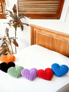 1pc Heart Shaped Plush Soft Throw Pillow, Cute And Fluffy Cushion, Comfortable Texture - Ideal For Valentine's Day, Sofa, Chair, Bed And Bedroom Decor, Everyday Use (Red) - Red - View 5