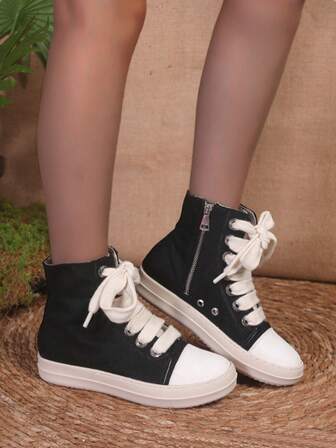 女士高帮帆布鞋，透气舒适轻便平底系带设计，百搭白色运动鞋；撞色休闲布面侧拉链系带靴，适合秋冬季户外穿着。
