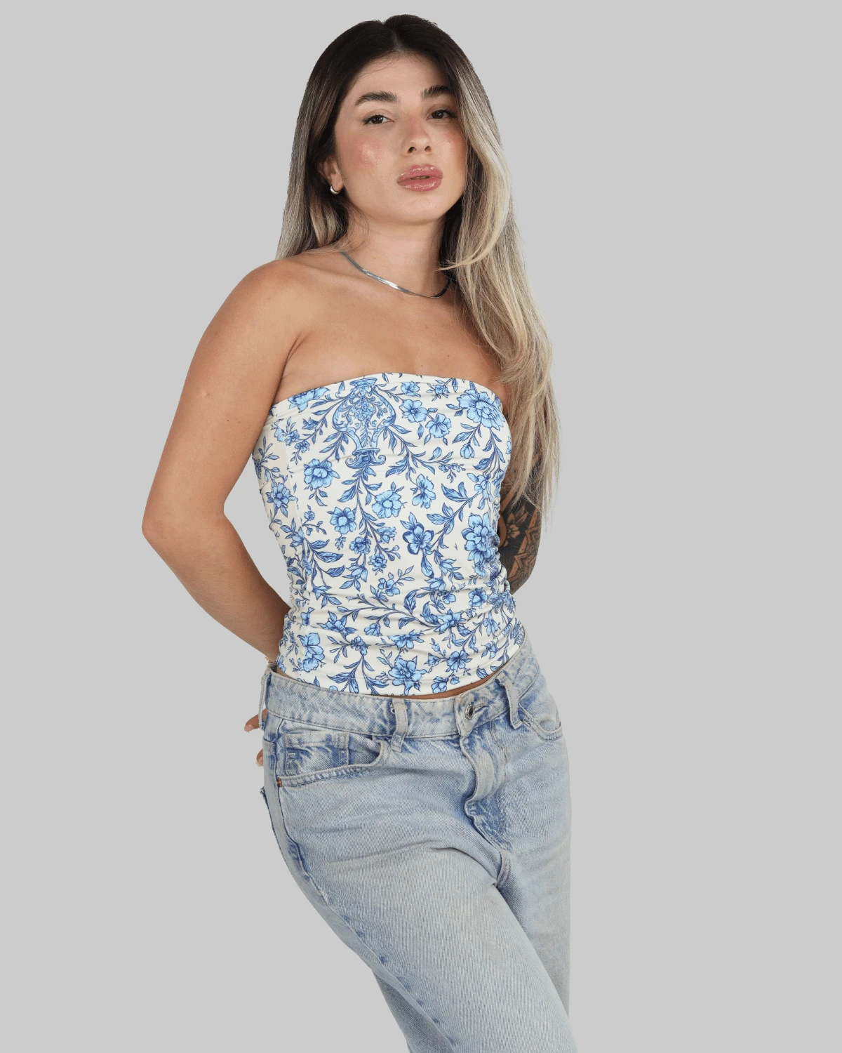 Printed Cropped Slim Fit Strapless Casual Basic Floral Print Tube Top - Aitona - 藍白花卉 - 查看 1