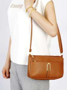 Elegant Crossbody Bag: Compact, Spacious, And Stylish - Orange - View 2