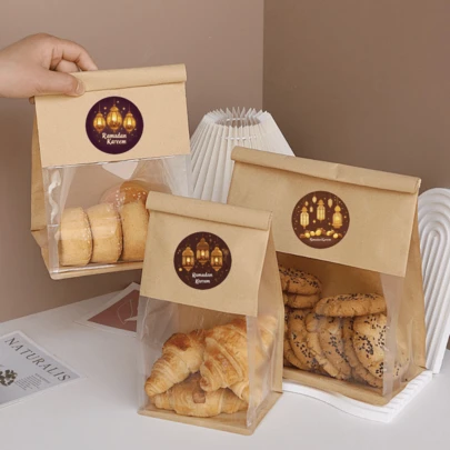 500张/卷 斋月灯笼图案贴纸，是礼品装饰的理想之选。尺寸：2.5厘米/1.0英寸。斋月快乐！自粘圆形贴纸，适用于装饰礼品、包装盒、文具以及其他您喜爱的物品。