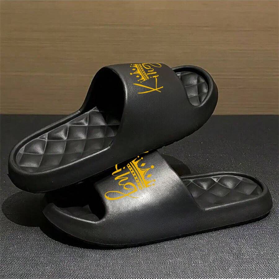 TIKP Leichte, modische Herrenschuhe, EVA Komfort-Hausschuhe, minimalistisches neues Design, unisex Sandalen mit offener Zehenpartie, für alle Jahreszeiten, schnelltrocknend - Schwarzer Goldkönig - Übersicht 1