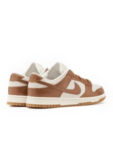 Nike Dunk Low 女款运动鞋 透气吸汗 纯色 多功能 日常运动 户外 棕色/白色 FJ2260-001 - 棕色/白色 - 查看 4