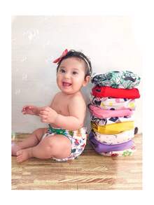 BABYBAMBOO 5 Premium Reusable Bamboo Diapers + 5 Bamboo Inserts + 1 Microfiber Insert - Baby Pink - View 3