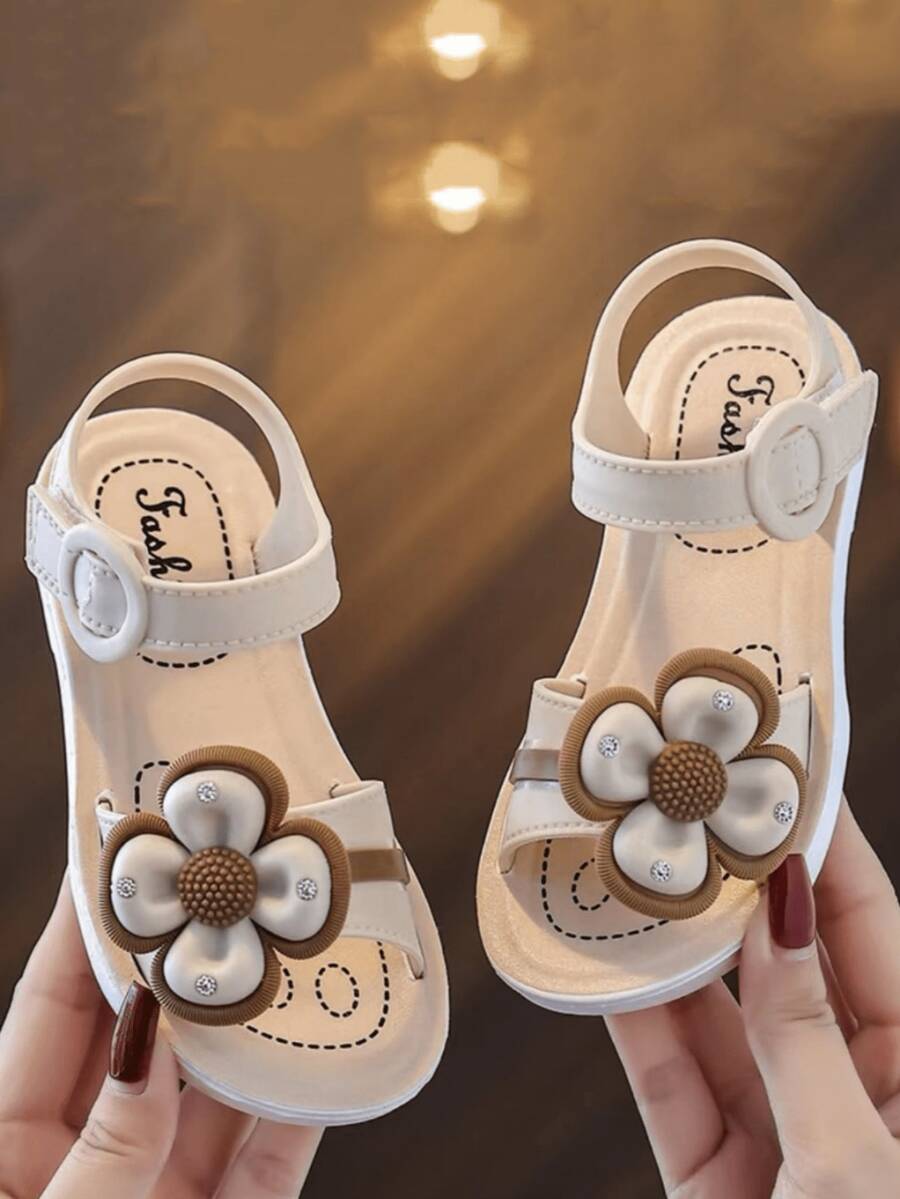 Girls Sandals Fashion Toddler Little Big Kids Princess Summer Beach Soft Bottom Slippers - White - View 1