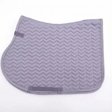 TGW RIDING Classic Saddle Pad With Elegant And Unusual Quilting. The Girth Loops Are Opened By Touch Tape Fastener. The Lining Ensures Good Sweat Absorption, 280 G/M² Padding And 10 Mm Of Foam Ensure Outstanding Pressure Equalization.