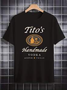 Vintage Inspired Tito's Handmade Vodka Logo Celebrating Austin Texas Distilling Heritage With Bottle And Barrel Graphic Men's 100% Cotton Tshirt - 黑色 - 查看 1