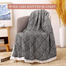 1件黑白印花波西米亚风针织流苏毯，柔软轻盈，适合沙发、床、客厅等四季使用（黑白）