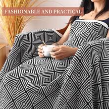 1件黑白印花波西米亚风针织流苏毯，柔软轻盈，适合沙发、床、客厅等四季使用（黑白）