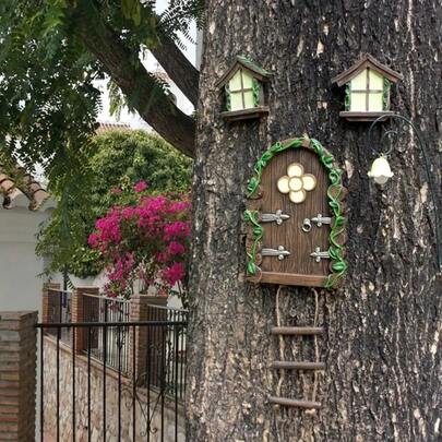 1pc Outdoor Resin Window/Door Statue - Fairy Tale Design, Moss Cottage, Green Plants And Tree Face, Wall-Mounted Garden Decor, Suitable For Thanksgiving, Christmas, New Year Atmosphere, Outdoor Yard Lawn Decoration