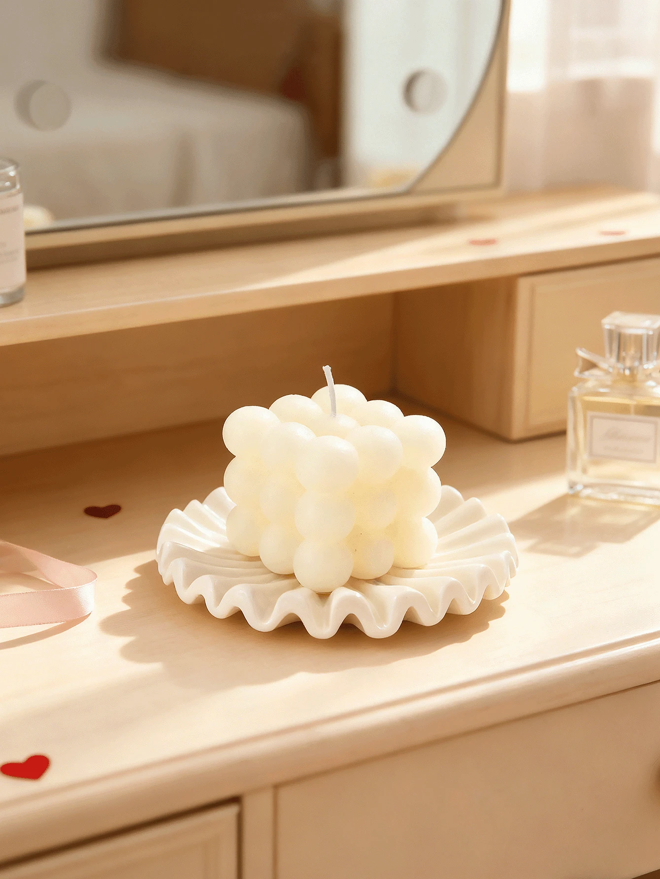 1pc Hand-Shaped Home Desktop Decoration Ornaments Jewelry Decoration Plate Key Ring Plate Give Hands Sculpture Resin Crafts Decoration, Best Gift, Winter, Decorations, Home, Wedding Decoration, Home Decoration, Jewelry Collection Box, Party Decoration Valentine's Day Birthday - Multicolor - View 1