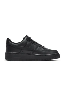 Nike AIR FORCE 1 07 女式休闲鞋，时尚白色撞色低帮厚底滑板鞋，百搭休闲运动鞋，适合日常穿着，男女通用设计 - 黑色 - 查看 3