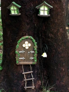 1pc Outdoor Resin Window/Door Statue - Fairy Tale Design, Moss Cottage, Green Plants And Tree Face, Wall-Mounted Garden Decor, Suitable For Thanksgiving, Christmas, New Year Atmosphere, Outdoor Yard Lawn Decoration - Multicolor - View 8