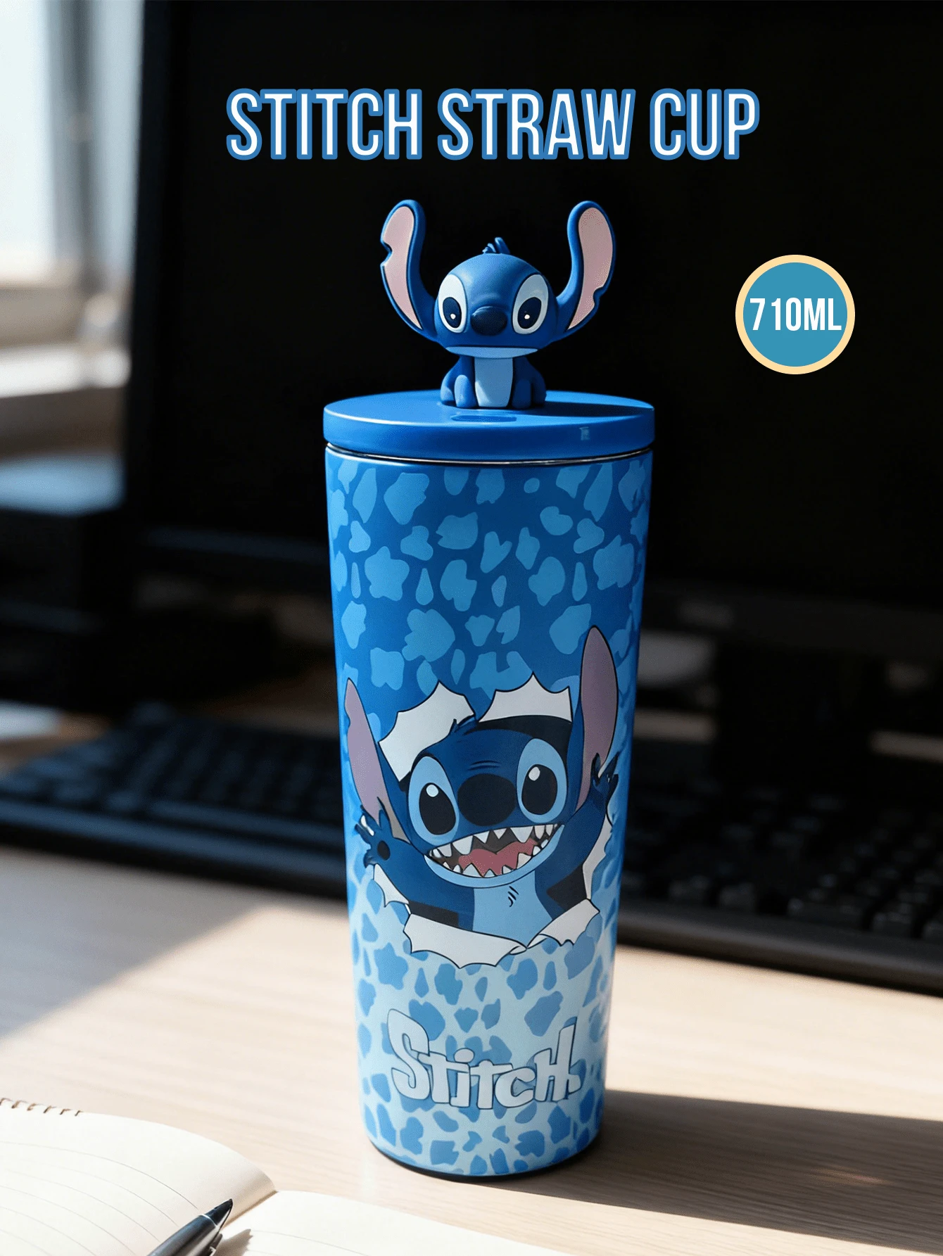 星际宝贝3D立体史迪奇吸管杯（710毫升）——双层保温杯，蓝色豹纹印花，带有立体史迪奇图案和3D史迪奇杯盖，非常适合办公桌/旅行/日常补水，是粉丝/史迪奇收藏家/青少年的理想之选，也是生日/情侣的绝佳礼物。