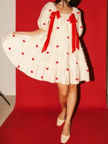 Women Heart Print Babydoll Dress Valentine Square Neck Puff Sleeve Mini Dress Cute Bowknot  Party Dress Y2k Tiered Short Dresses - 白色 - 查看 2