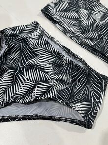 Three-Piece Bikini Set With Loose-Fitting, Lightweight Shorts, Perfect For Teens, Beach And Pool, With A Tropical Foliage Print. Lavin Basic. - 黑與白 - 查看 8