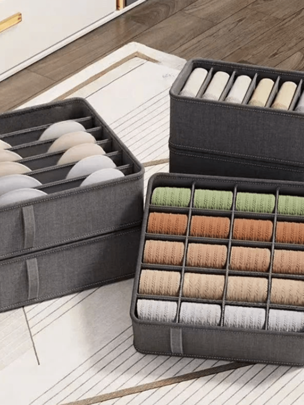 1个多隔层内衣收纳盒，多功能衣柜储物盒，可折叠隔板，多隔层设计衣柜抽屉收纳盒，适用于袜子、胸罩、内衣、领带，床底收纳盒