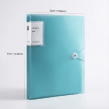 1个大容量A4加厚防水PP活页夹：采用厚实耐用的PP材质，防水防污，带透明分类夹；可存放家庭账单、办公合同、学校作业、法律/医疗文件等。