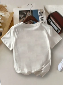 Tiger Head With Black And White Checkered Bow Symbolizing Strength And Elegance On A Comfortable 100% Cotton T-Shirt For Girls, Ideal For Everyday Wear - 白色 - 查看 2