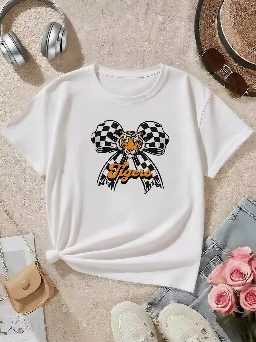 Tiger Head With Black And White Checkered Bow Symbolizing Strength And Elegance On A Comfortable 100% Cotton T-Shirt For Girls, Ideal For Everyday Wear - 白色 - 查看 1