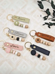 1 Piece Personalized Keychain, Daisy Beaded Keychain, Faux Leather Keychain, Bridesmaid Gift, Teacher Gift, Birthday Gift, Beaded Keychain, Durable, Colorful, Cute, Adorable, Funny, Kawaii, Y2K Style, Unisex, Casual, Personalized, Unique, Custom, Ideal Gifts For Him - Multicolor - View 6