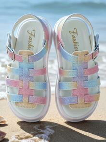 Mädchen Regenbogen Glitzer Gewebter Riemen Kunstleder Plateau Sandalen, modisch für Strand, Urlaub und täglichen Gebrauch