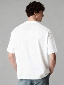 Premium Men's Graphic T-Shirt With A Cool Flame Star Design. Stylish And Comfortable, Made Of 100% Pure Cotton, Suitable For Everyday Wear. Unique Graphic Print Top, Breathable And Durable Fabric, Fashionable And Casual Style, Perfect For Summer And Other Occasions. - 白色 - 查看 3