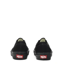Vans 正品女士休闲鞋，轻便缓震透气，舒适厚底，饰有品牌标志，亲肤百搭，适合日常穿着、健身通勤、下班后休闲旅行、约会等场合，黑色 VN000EE3BKA - 黑色 - 查看 4