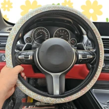 1 chiếc bọc vô lăng bằng da PU co giãn, phù hợp với mọi dòng xe, hình chữ D tròn, thích hợp cho mọi mùa. - Đa năng không có vòng trong - Xem 5