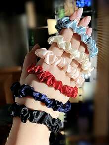 6pcs Women's Elegant Satin Hair Scrunchies, Versatile All-Match Imitation Silk Hair Ties, Hair Accessories ,Scrunchy Hair Ties Head Accessories - Black and Red Series - View 4