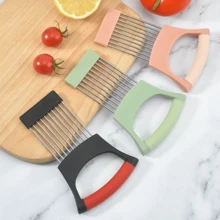 1 buah Pisau Bawang Stainless Steel dengan Penahan Irisan, Alat Pengiris Buah & Sayuran - Pengiris Kentang, Tomat, Lemon - Untuk Mengiris Sayuran, Buah-buahan, Daging, Ikan, Alat Pelunak Daging Multifungsi - Melembutkan Tekstur Steak & Iga, Pegangan Penuh yang Nyaman, Peralatan Dapur, Alat Sayuran & Buah, Gadget Dapur, Aksesori Dapur, Perlengkapan Sekolah - MultiWarna - View 1