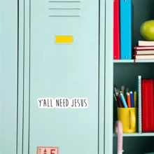 1张7英寸防水户外PVC可移除贴纸，趣味讽刺语录“你们都需要耶稣”文字贴纸，南方俚语幽默乙烯基贴纸，适用于汽车保险杠、卡车、笔记本电脑、门，诙谐幽默的表情包礼物，送给朋友 - 彩色 - 查看 4