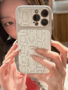 Capa de Telefone Compatível com iPhone 17 Pro Max 16 15 14 13 Pro Max, Proteção de Lente, Padrão de Pele de Cobra de Luxo, Criatividade Chique, Capa Traseira