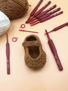 4件套红色钩针套装，包含1个软柄钩针、1根7厘米毛线针和2个记号扣，便携式钩针配件，编织DIY工具套装 - 紅色 - 查看 4