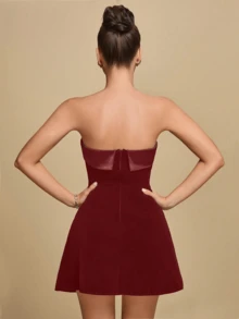 女士新款优雅浪漫无肩带黑色丝绒迷你连衣裙，适合婚礼季和派对；女士高腰A字连衣裙，适合与朋友享用早午餐、约会、情人节、生日等场合。 - 酒紅色 - 查看 3