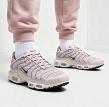 Nike Air Max Plus, Giày chạy bộ thể thao đệm mới dành cho nam và nữ, FV8480-001 - Hồng - Xem 1