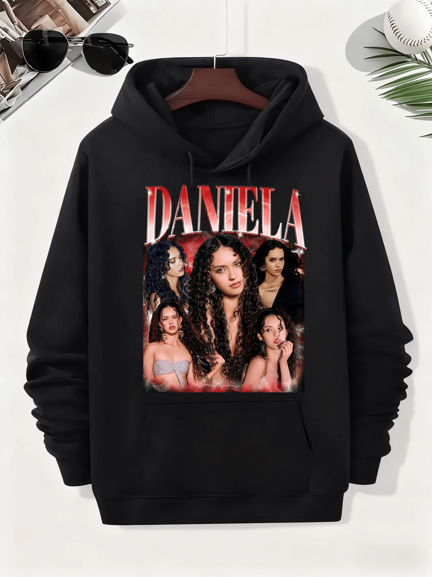 Daniela Katseye Kpop T-Shirt, Katseye Beautiful Chaos T-Shirt, Katseye Gnarly Shirt, Gabriela Shirt, Katseye Soft Is Strong Tee Sweater - 黑色 - 查看 1