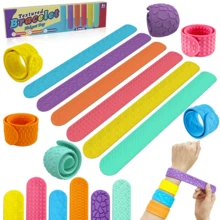 Conjunto de 6 pulseiras antiestresse - Adequadas para crianças e adultos - Pulseiras com textura tátil - Brinquedos antiestresse de silicone, pulseiras para lembrancinhas de festa infantil (formatos e cores sortidas) - Multicolorido - Ver 2