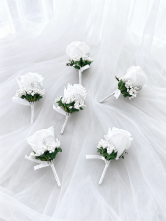 1 st/6 st konstgjorda vita sidenrosor brudgum boutonniere man bror corsage examen nål kostym bröllopsblommor festdekoration