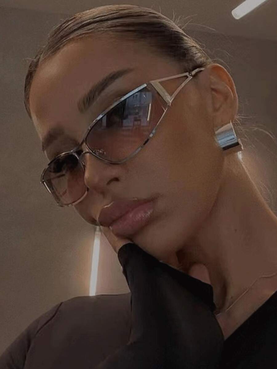 1pc Y2K Hollow Vintage Fashion Fashion Glasses, Stylish Street Snap Fashion Glasses For Women - Brown - View 1