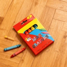 Juego de 6 lápices de colores, con pigmentos intensos y una fórmula de cera suave y fácil de aplicar. Ideal para los dibujos y manualidades de los niños. El estuche portátil con diseño multicolor ofrece una experiencia creativa divertida y sin esfuerzo. - 6 colores - Ver 4