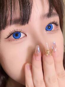 Daily Disposable 3D Blue Contact Lenses To Create A Captivating Eye Makeup Look. A Holiday-Themed Product, Suitable For Everyday Wear, It's The Perfect Choice For Holiday Parties, Costume Parties, Halloween Gifts, And Christmas Props, Enhancing The Halloween Atmosphere. It's Also An Ideal Choice For Birthday And Holiday Gifts. - 彩色 - 查看 4