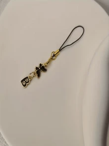 黑色蝴蝶字母手机挂饰，1个，装饰品，适合节日、情侣、家庭礼物、浪漫礼物、手机装饰，设计优雅，时尚配饰，细节精致，纪念品，礼品，家居礼物，兼容安卓和大多数智能手机，送给母亲、家人、朋友、孩子的礼物，生日礼物，节日手机链 - 黑色 - 查看 4