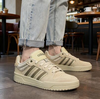Adidas 阿迪达斯男女款低帮舒适休闲运动鞋 JS3007