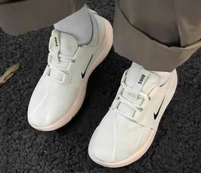 Nike 耐克女鞋，新款 E 系列轻质软底缓震训练休闲运动鞋 DV8405-100