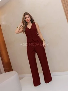 SAKURA LADY FASHION [G1-44][G2-46][G3-48] Women's Set, 2 Pieces, Vest With Buttons And Faux Pocket, Louis Twill Fabric, Luxury Set Vest And Wide-Leg Pants, Chic Striped Set, Casual Suit, Elegant Look, Formal Wear, Set For Events, Refined Look, Modern Suit, Stylish Suit, Sophisticated Women's Clothing, Lightweight Tailoring, Comfort And Elegance, Party Set, Women's Vest, Comfortable Pants, Urban Women's Look, Ideal For Work, Perfectly Fitting Clothing, Versatile Set, Suit With Personality, Casual Women's Fashion, Practical And Elegant Style, Summer Look, Sweet, Cute, Best Quality, Christmas Women's Clothing - 酒紅色 - 查看 3