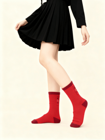 1 Pair Red Cartoon "Horse" Label Mid-Calf Socks, Suitable For Autumn/Winter And New Year