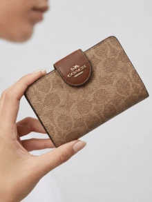 Coach Ví góc trung bình có khóa kéo bằng vải Canvas Signature CW786 IMXHE - màu nâu - Xem 2