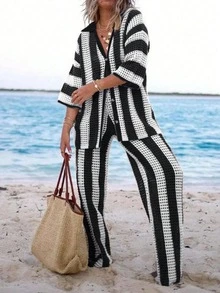 Trang phục đi nghỉ mát, thời trang mùa hè, kỳ nghỉ thoải mái, đi biển - Áo khoác cardigan dáng rộng cài nút phối màu tương phản thanh lịch, có cổ, kèm quần tay ngắn khoét lỗ, bộ đồ dệt kim 2 mảnh dành cho nữ. - Đen và trắng - Xem 4